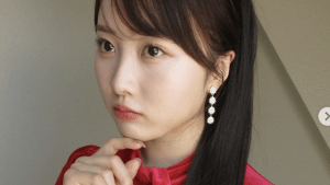 「誰ですかこの美人さん」本田望結、“大人の魅力”あふれる真紅のドレス姿に熱視線！　「めちゃめちゃ綺麗すぎ」「写真集出して欲しい」