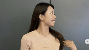 「………圧巻！」　園田彩乃、ボディライン際立つタイトな私服姿にファン大興奮！　「めちゃくちゃ可愛い」「SEXY BODY」