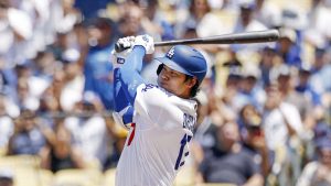レイズ戦の６回、代打として打席に立ち、遊ゴロに倒れたドジャース・大谷＝ロサンゼルス（共同）