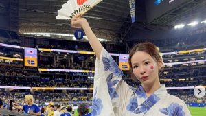 「マンマ・ミーア」恋リア出演33歳モデル、“サムライブルー”の浴衣姿で人生初のW杯現地応援「素敵すぎ」
