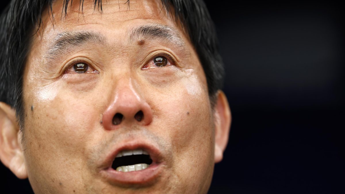 オランダ戦の森保監督 日本―オランダ 　日本―オランダ　試合開始前、国歌斉唱で涙を浮かべる森保監督＝ダラス（共同）