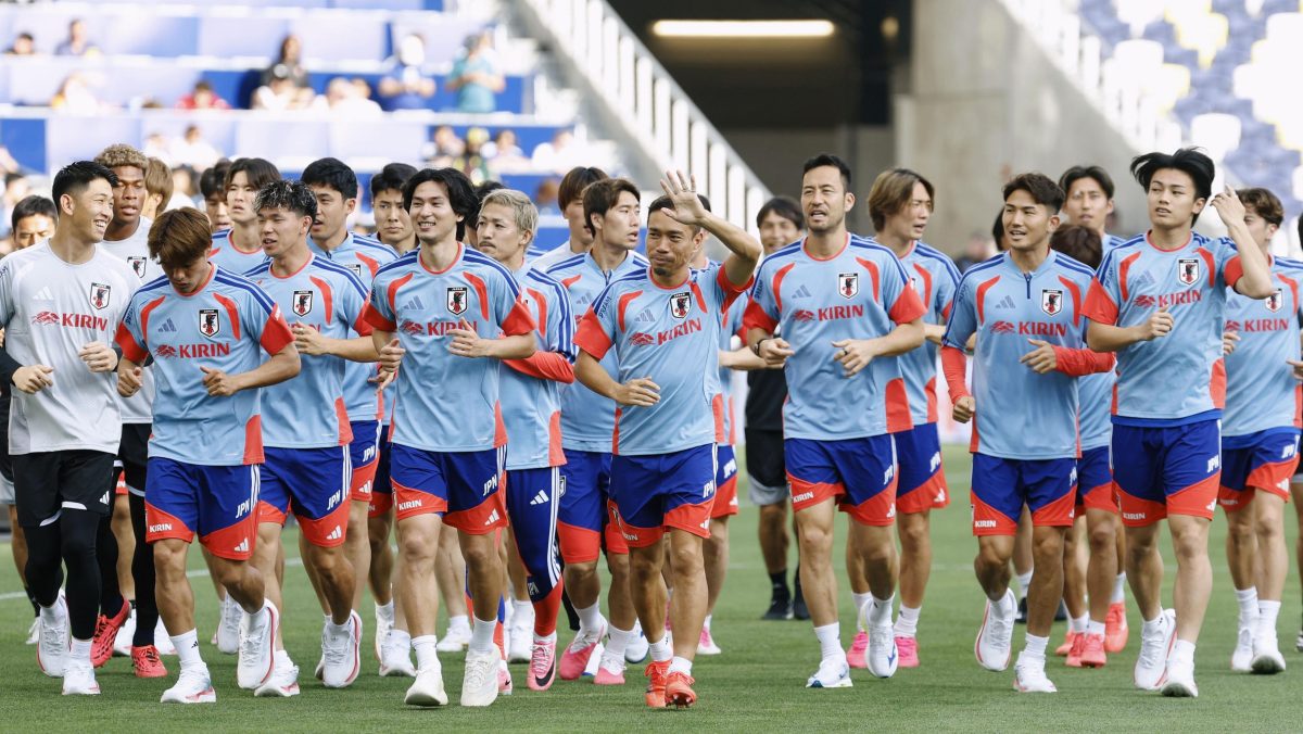 日本代表が調整 日本がナッシュビル到着 　サッカーＷ杯北中米３カ国大会のベースキャンプ地、米ナッシュビルに到着し調整する日本代表＝８日（共同）