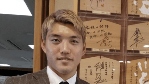 堂安律、地元神社に奉納した絵馬の内容にと反響　「え、最高かよ」「もうかっこいい大黒柱だね…」