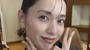 戸田恵梨香「また一つ歳を重ねることができました」　誕生日の“38歳ショット”に11万6000万いいねの反響