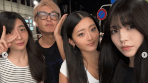 「あれ？合コン？」つるの剛士、愛娘3人と女子会を楽しむ　「幸せ時間ですね！」「すげー美女しかおらん」