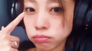 あびる優「見ないで下さい」アヒル口の動画に照れながらの告白　「言っちゃう所が最高」「ズームイン」