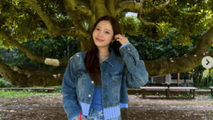「すごく痛そう」本田真凜（24）、デニム短パンからのぞく青アザだらけの足…　「心配になる」「努力の結晶ですね！」
