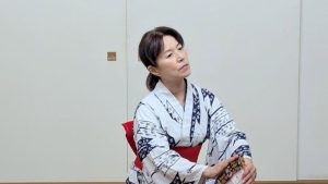 「バラエティと違う」「美人！」磯野貴理子、浴衣姿の最新ショット　しなやかな所作にファン驚き「姿勢が綺麗」