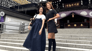 「美女！美女！！美女！！！」酒井法子（55）のキャミワンピ姿に反響　“愛してやまない人”に見せた自然体の笑顔に「かわいい～」の声