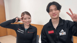 紀平梨花、早大スケート部で充実練習　西山真瑚と笑顔のピース「とっても素敵」「素晴らしい流れに乗ってる」