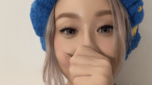 「2児のママには見えん」倖田來未（43）“可愛すぎる”ヘアバンド姿を披露！　妊娠中から続ける美容習慣に「さすが」の声