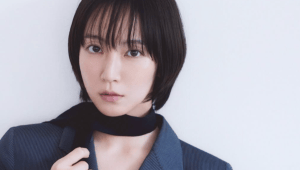 吉岡里帆、ハンサムスタイル　ショートヘアの凛々しい姿に「格好良く決まってます」「凛としてお上品で素敵」
