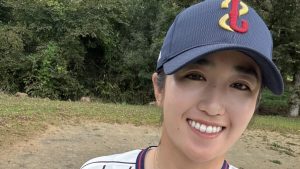 「ファーストピッチありますか？」稲見萌寧、“新・侍ジャパンユニ”姿に反響　「バリ可愛い」「めっちゃかっ飛ばしそう」