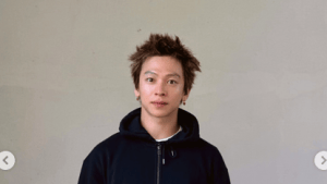「バッサリいかれましたね」平野歩夢、短髪の“激変”イメチェン！　撮影オフショットに絶賛の声「超オシャレ」「お顔小さいですね」